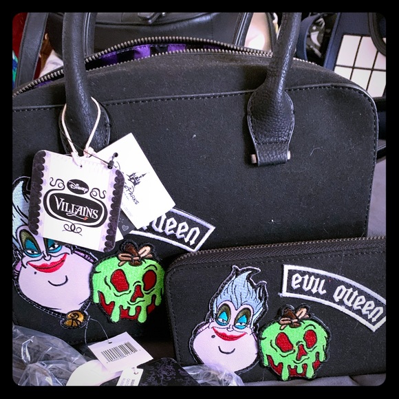 loungefly ursula bag